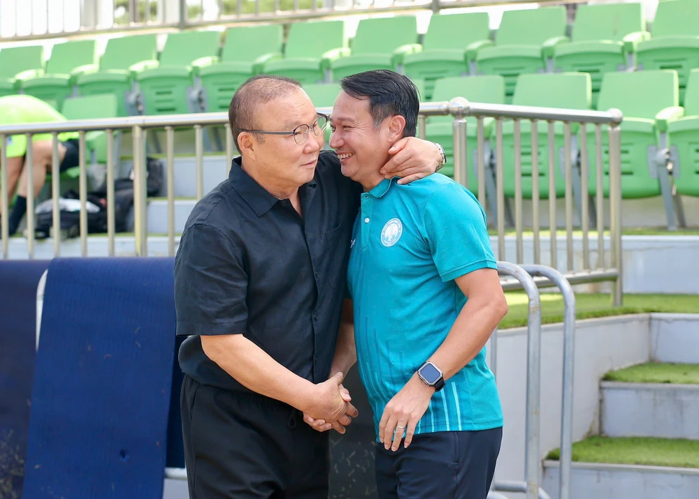 Tin nóng bóng đá Việt hôm nay 7/3: Trọng tài Úc điều hành trận đấu của đội nữ Việt Nam; HLV Thanh Hóa nói trọng tài thiếu công tâm - Ảnh 3.