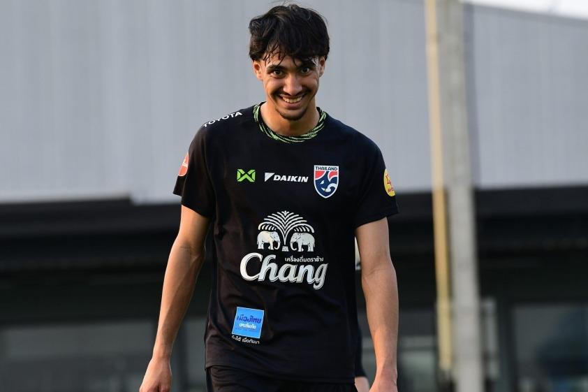 Sao trẻ Thái Lan từng ghi bàn vào lưới PSG  728396