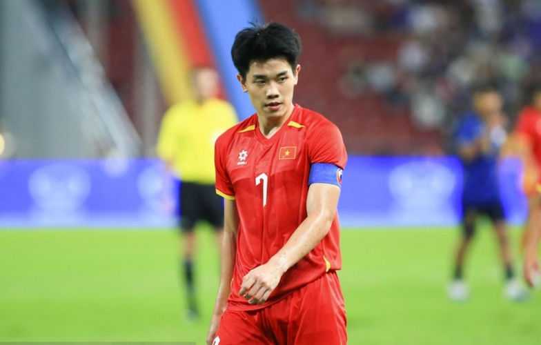 Đình Bắc officially responds after finishing second in Vietnam Footballer of the Year 2025