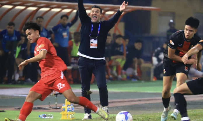 VFF chính thức phạt cực nặng HLV Ninh Bình sau khi chỉ trích trọng tài