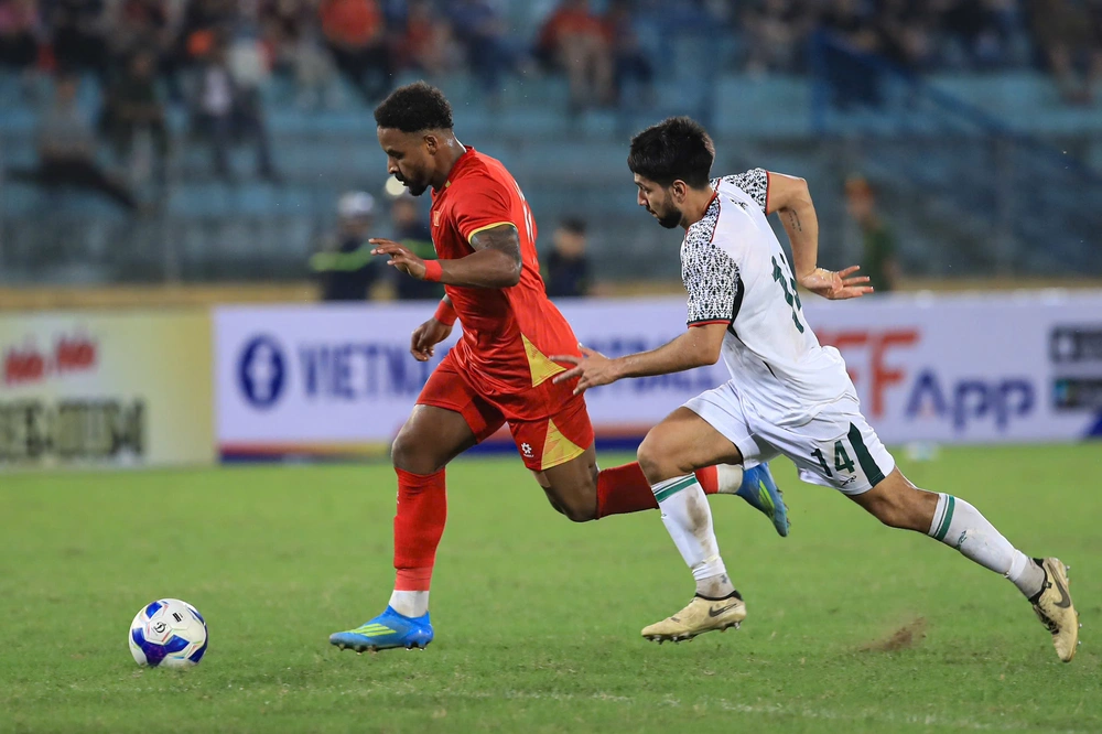 Xuân Son: 'Cơ khác với mỡ, tôi chỉ tập trung vào bóng đá' - Ảnh 1. Xuân Son: 'Cơ khác với mỡ, tôi chỉ tập trung vào bóng đá' - Ảnh 1.