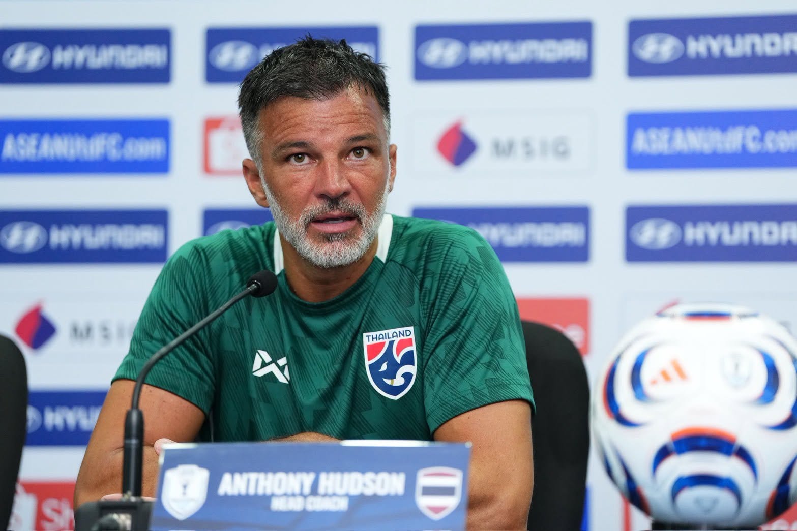 HLV Hudson: ‘Đội tuyển Thái Lan tuyệt đối không xem thường Singapore’ - Ảnh 1. HLV Hudson: ‘Đội tuyển Thái Lan tuyệt đối không xem thường Singapore’ - Ảnh 1.