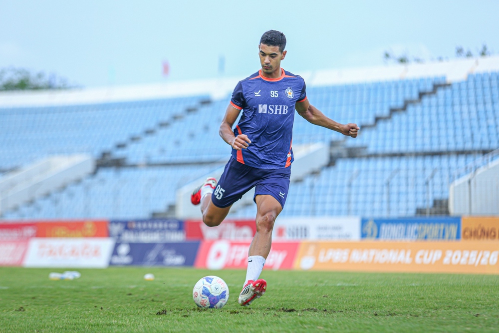 Vì sao cầu thủ Đỗ Phi Long không được triệu tập lên ĐT Việt Nam? - Ảnh 1.