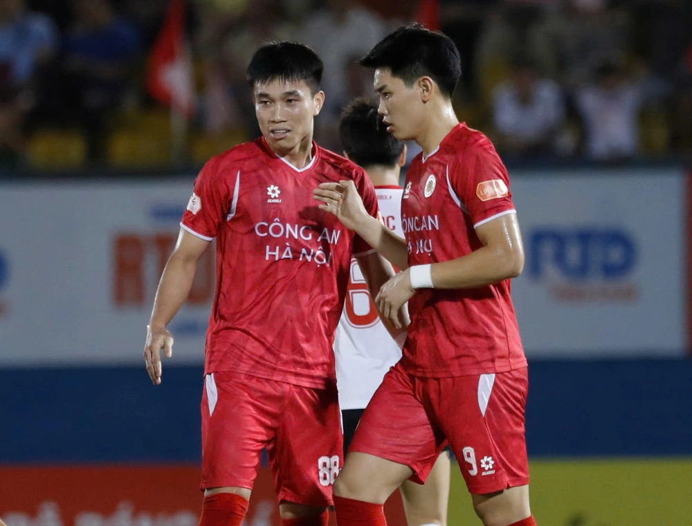 Tin nóng bóng đá Việt hôm nay 21/4: Đội trưởng U17 Việt Nam chỉ ra điểm mạnh của đội nhà - Ảnh 2.