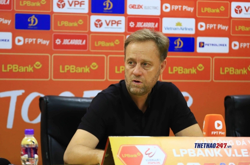 Coach Polking: 'Tien Linh is currently the best player in Vietnam'