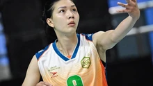 Vietnam&#39;s top middle blocker helps her team successfully avoid relegation and officially moves abroad to play professionally.