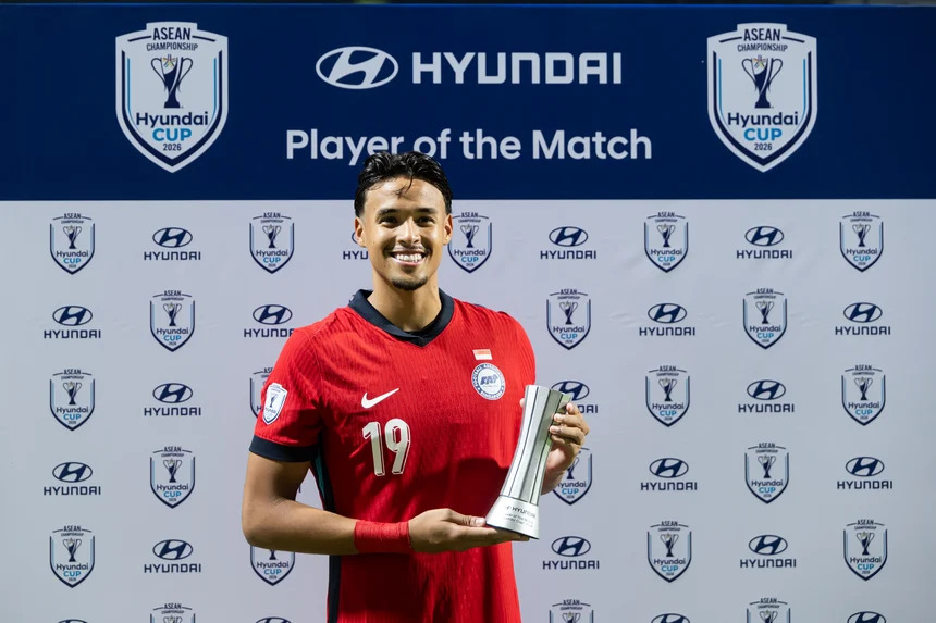 Ilhan tiếp nối di sản của cha, quyết đưa Singapore vào bán kết ASEAN Cup 2026 - Ảnh 2. Ilhan tiếp nối di sản của cha, quyết đưa Singapore vào bán kết ASEAN Cup 2026 - Ảnh 2.