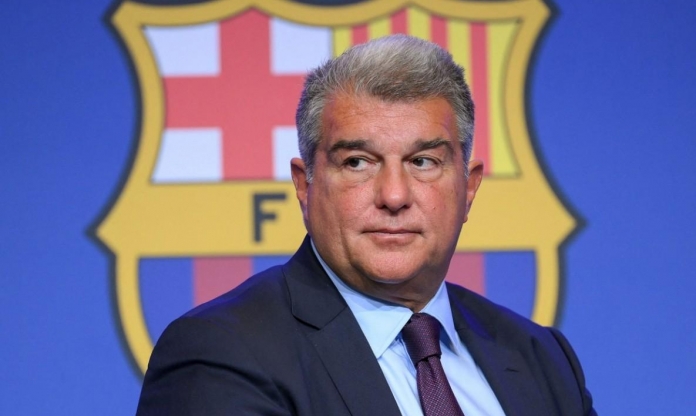 Ngôi sao từng chê Arsenal không xứng tầm sắp khoác áo Barcelona