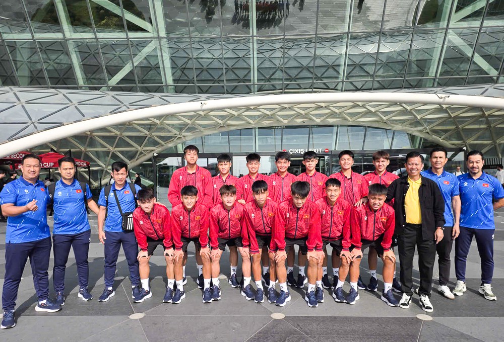 U15 Việt Nam sẵn sàng tranh tài tại World Cup đặc biệt của FIFA - Ảnh 1. U15 Việt Nam sẵn sàng tranh tài tại World Cup đặc biệt của FIFA - Ảnh 1.