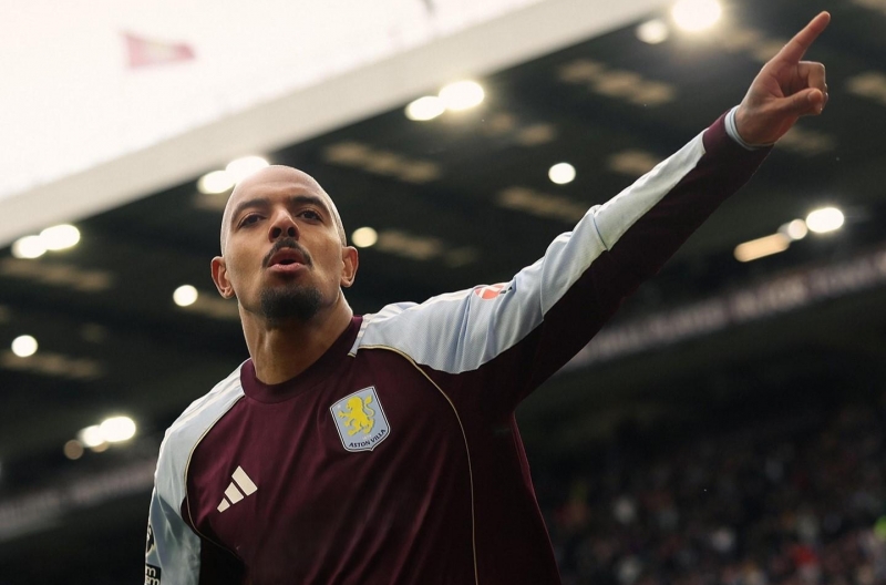 Dutch striker shines as Aston Villa continues their revival
