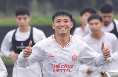 Live: Hải Phòng vs Viettel: Văn Khang on the bench