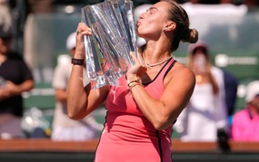 The unbelievable mishap during the champion's coronation moment at Indian Wells