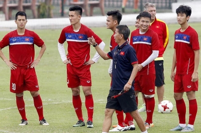 Vietnamese center-back who once played at the World Cup and the most special journey in V-League