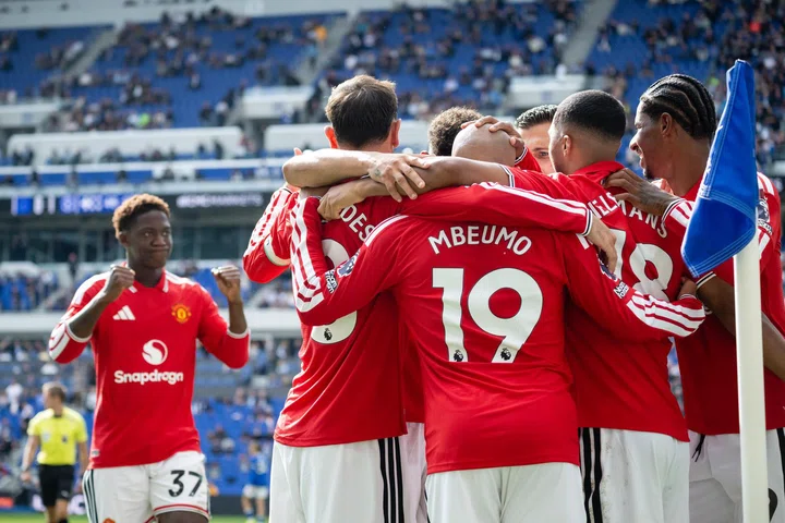 Điểm nhấn Premier League: MU trả giá vì hàng thủ, Arsenal thị uy sức mạnh của nhà vô địch - Ảnh 4. Điểm nhấn Premier League: MU trả giá vì hàng thủ, Arsenal thị uy sức mạnh của nhà vô địch - Ảnh 4.