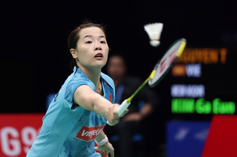 Defeating the ASIAD champion, Nguyễn Thùy Linh sets a historic milestone for Vietnamese badminton