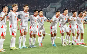 Vietnam national team faces pitch challenges in the first leg of the ASEAN Cup 2026 semifinals.