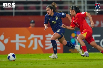 Vietnam team suffers heavy 4-1 defeat against Thailand, risk of early elimination in Asian Championship