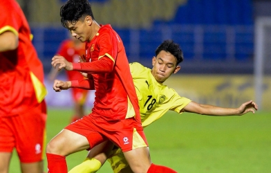 Laos fans were extremely excited when Vietnam brilliantly defeated Malaysia 3-0.