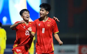 Where can I watch the live broadcast of Vietnam vs Australia football match? Does VTV broadcast the semifinals of the 2026 Southeast Asian U17 Championship?