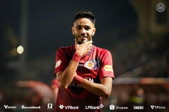 Rumors of leaving CAHN, Brazilian striker unexpectedly prepares to renew contract