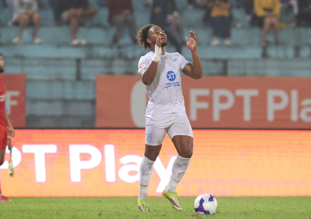 Sớm thành cựu vô địch V-League, Xuân Son còn động lực khác với Nam Định - Ảnh 1.