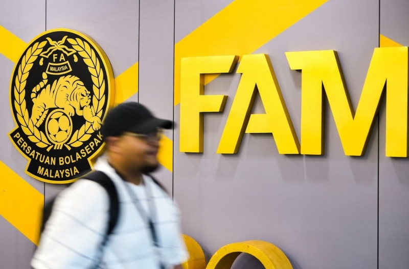 Due to a fraud scandal, FAM must temporarily halt the organization of an important event.