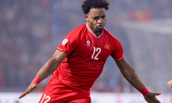 Xuân Son lại gây sốt sau khi chính thức trở lại