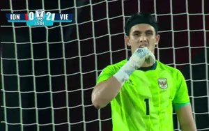 The Indonesian goalkeeper conceded 14 goals when facing Vietnamese teams.
