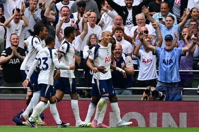 Live Tottenham vs Sunderland, 10:00 PM today, January 4th