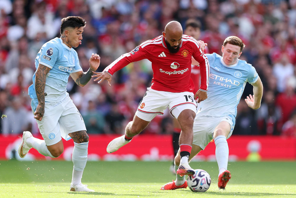 MU thua Man City dù chơi hơn người: Thất bại không thể bào chữa - Ảnh 1. MU thua Man City dù chơi hơn người: Thất bại không thể bào chữa - Ảnh 1.