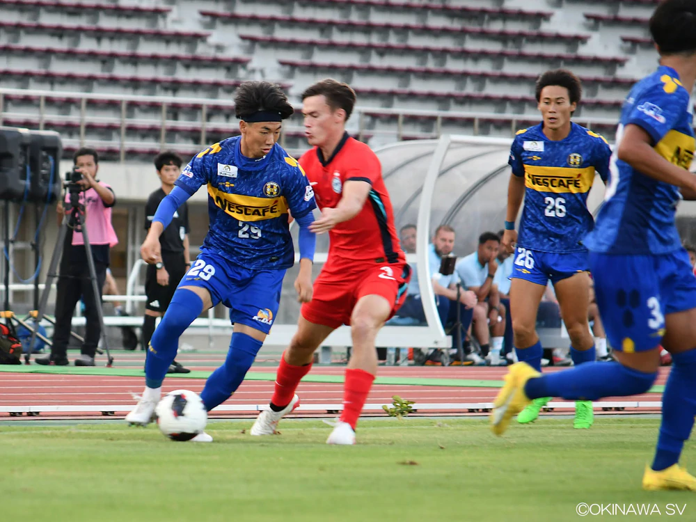 Đội tuyển Singapore tiếp tục thua trên đất Nhật Bản trước thềm ASEAN Cup - Ảnh 1. Đội tuyển Singapore tiếp tục thua trên đất Nhật Bản trước thềm ASEAN Cup - Ảnh 1.