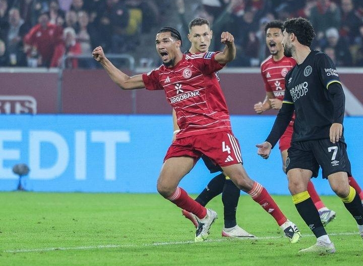 A Bundesliga-class overseas Vietnamese player scores his first goal for his new club