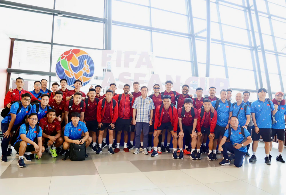 Tuyển Việt Nam tới Indonesia, Kim Sang Sik hoàn tất quân số cho FIFA ASEAN Cup - Ảnh 1. Tuyển Việt Nam tới Indonesia, Kim Sang Sik hoàn tất quân số cho FIFA ASEAN Cup - Ảnh 1.