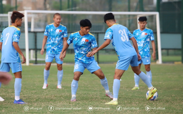 Croatian Vietnamese diaspora player transfers to U23 team, U19 Vietnam continues training diligently