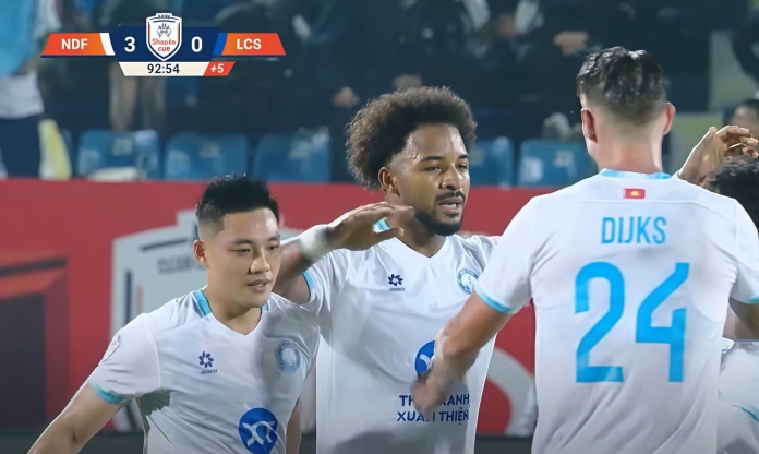 CĐV Malaysia bùng nổ phản ứng khi Xuân Son ghi 8 bàn sau 4 trận