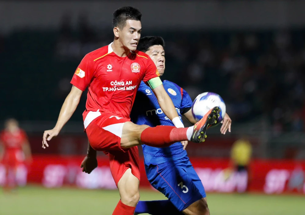 Tin nóng bóng đá Việt hôm nay 16/3: Tiến Linh thất vọng về bản thân; Hải Phòng thay ngoại binh - Ảnh 1. Tin nóng bóng đá Việt hôm nay 16/3: Tiến Linh thất vọng về bản thân; Hải Phòng thay ngoại binh - Ảnh 1.