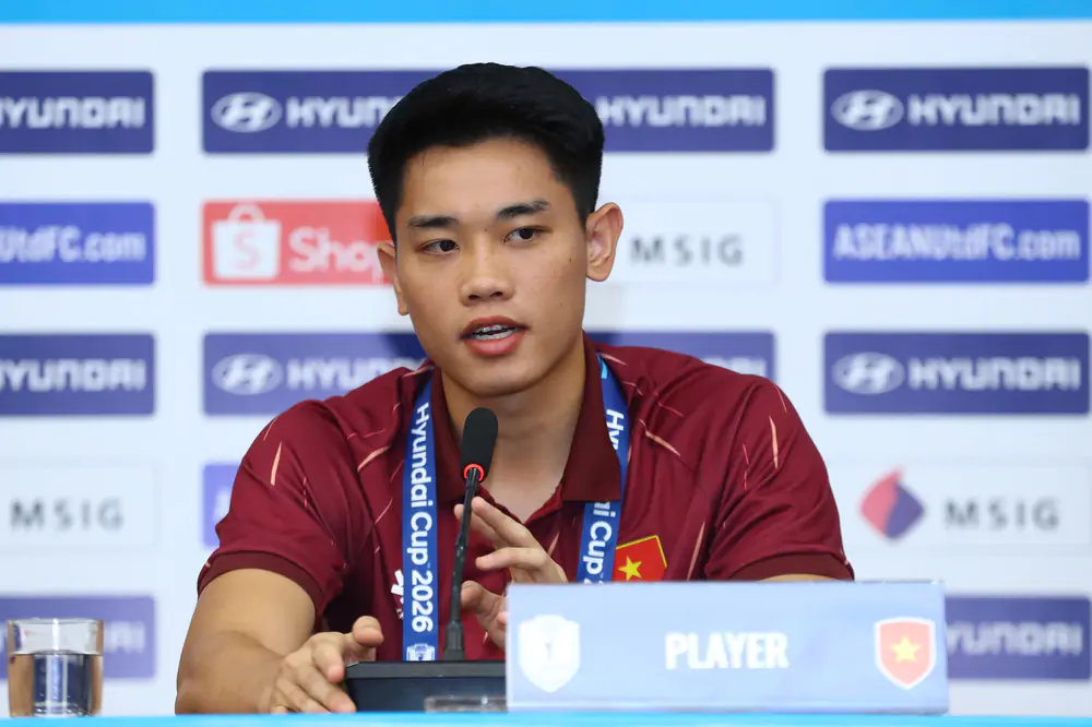 HLV Kim Sang Sik: 'Đội tuyển Việt Nam có lợi thế về ngày nghỉ' - Ảnh 2. HLV Kim Sang Sik: 'Đội tuyển Việt Nam có lợi thế về ngày nghỉ' - Ảnh 2.