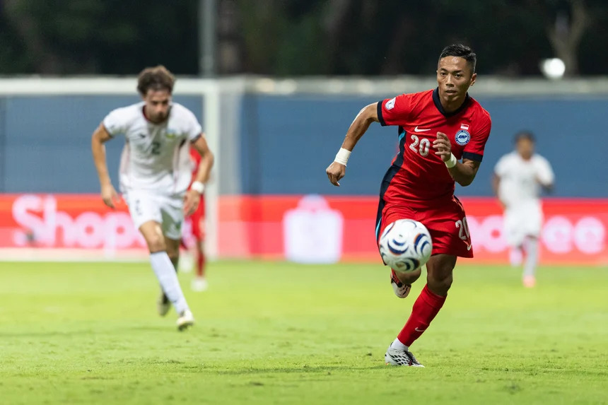 Shawal Anuar: Từ lao động tay chân đến niềm hy vọng của đội tuyển Singapore - Ảnh 2.