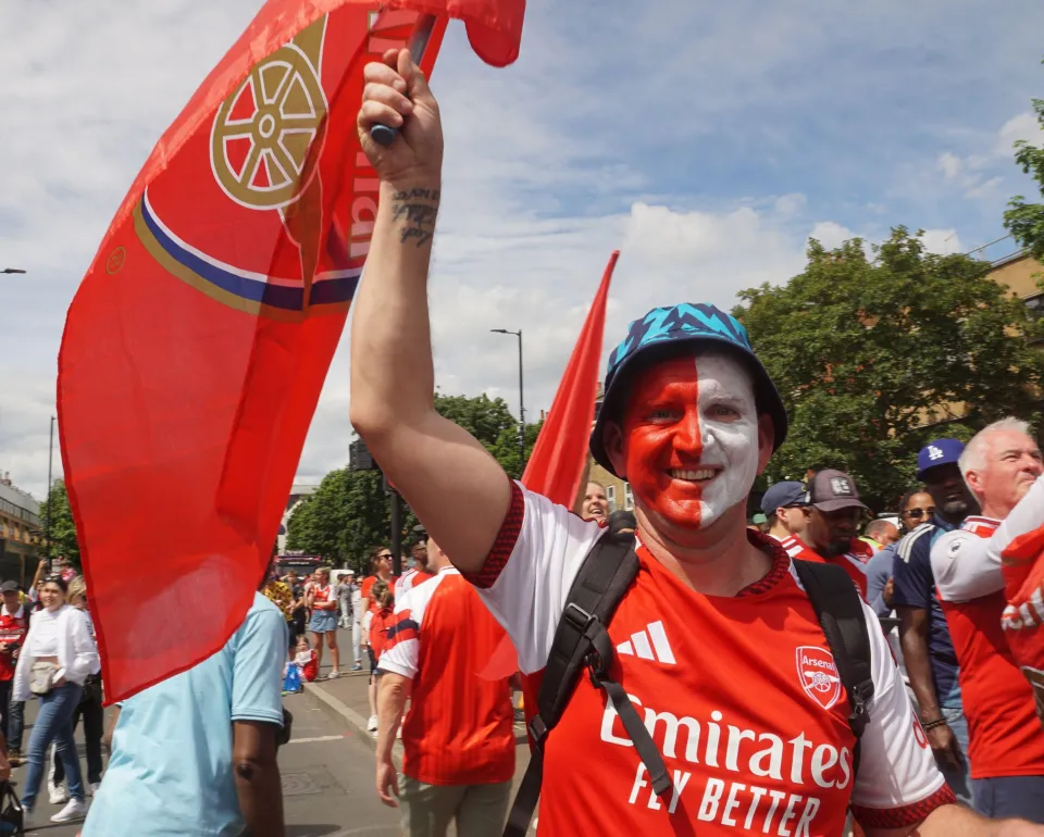Lễ diễu hành của Arsenal. London, Anh. Ngày 31 tháng 5 năm 2026. Đội bóng Arsenal tổ chức lễ diễu hành sau khi giành chức vô địch giải đấu. Nguồn ảnh: Damiano Sinclair/Alamy Live News