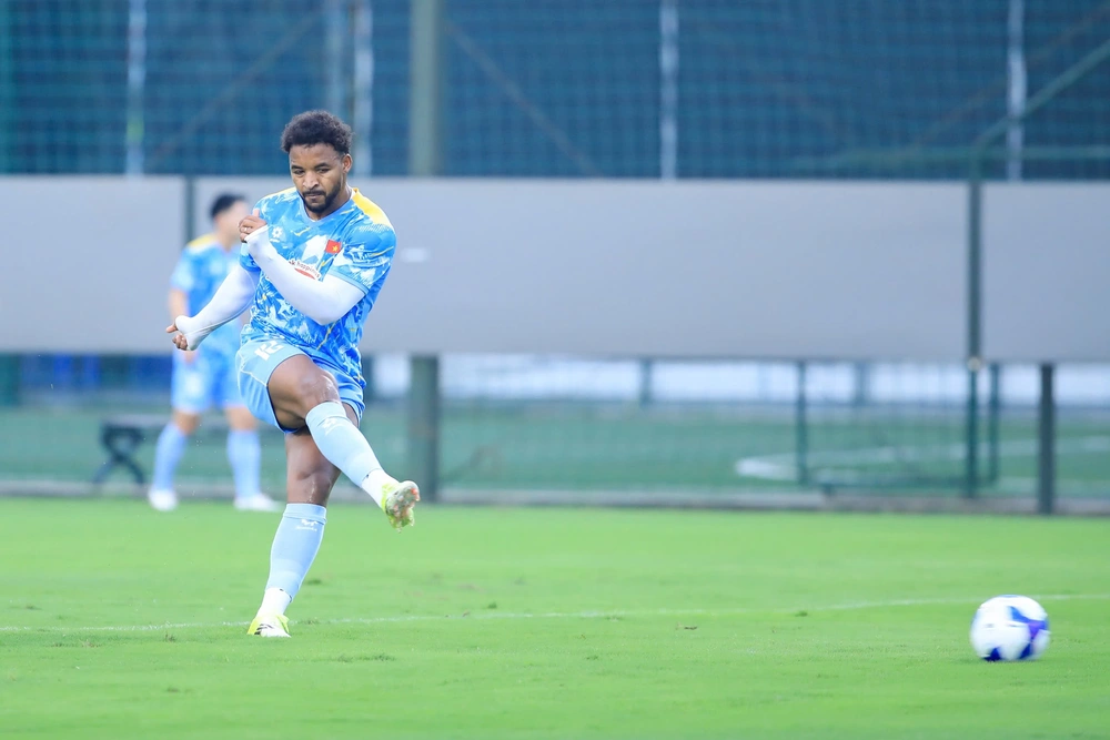 Tin nóng bóng đá Việt hôm nay 22/3: Văn Lâm, Hoàng Đức tập trung đội tuyển Việt Nam; Xuân Son chấn thương không nghiêm trọng - Ảnh 3. Tin nóng bóng đá Việt hôm nay 22/3: Văn Lâm, Hoàng Đức tập trung đội tuyển Việt Nam; Xuân Son chấn thương không nghiêm trọng - Ảnh 3.