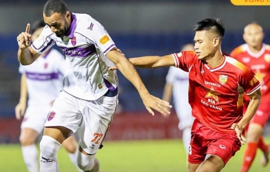 Constantly missing chances, Hà Tĩnh draws weakly with Becamex TPHCM at home