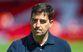 What does Liverpool expect from new manager Iraola?