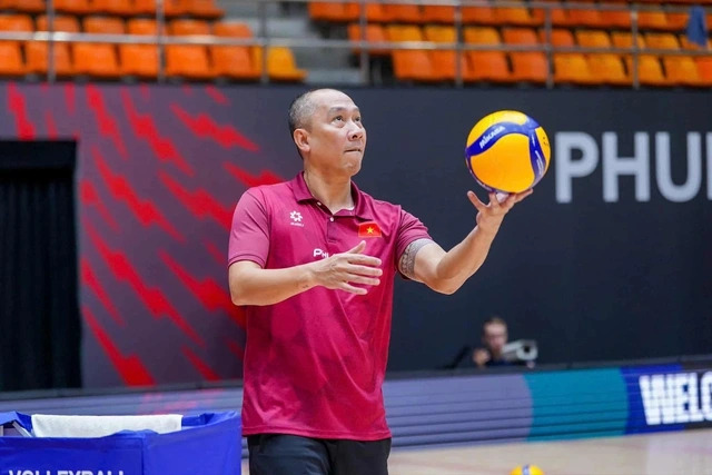 HLV Tuấn Kiệt sẽ chọn 14 cầu thủ trong đợt tập trung đầu tiên của tuyển bóng chuyền nữ Việt Nam tham dự AVC Cup 2026
