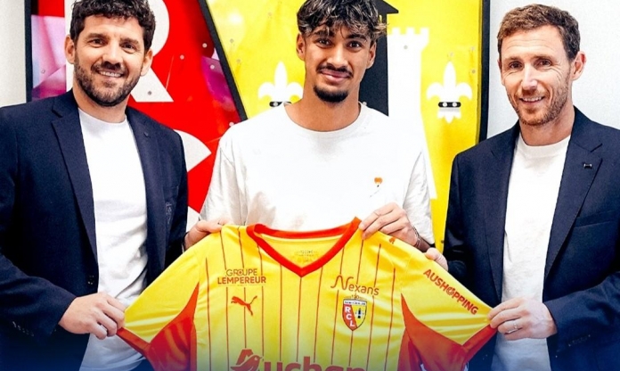 Sao trẻ Thái Lan xé lưới PSG có bước tiến lớn ở châu Âu