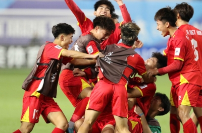 Thai fans react strongly as Vietnam wins its 4th Southeast Asian championship