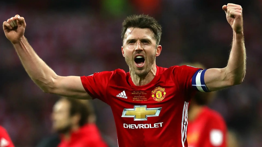 Cà phê đầu tuần: Dị tật của Michael Carrick - Ảnh 1.