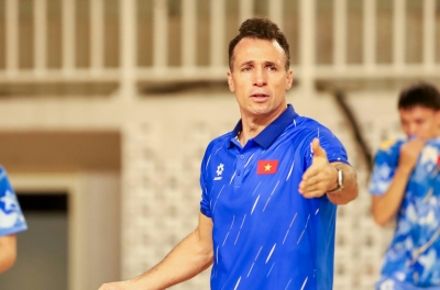 Vietnam futsal coach evaluates the next opponent at the Asian Championship finals