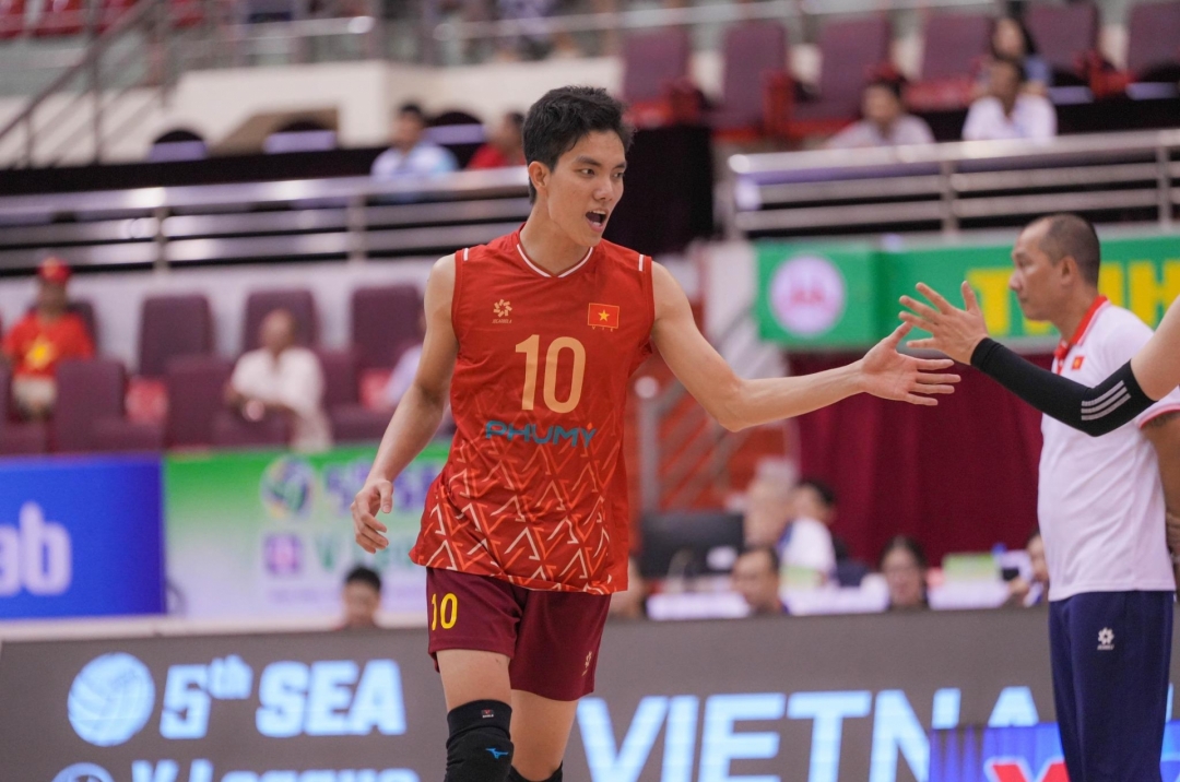 Is Bích Tuyền being considered for a coaching role?