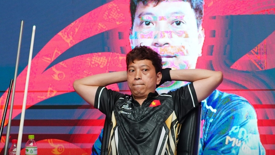 Dương Quốc Hoàng was eliminated from the World Championship after a narrow defeat to Singapore&#39;s top player.