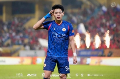 Đình Bắc ends overseas transfer rumors with a surprising decision
